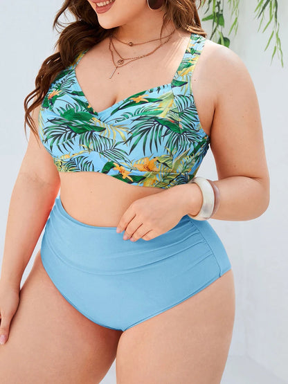 Plus-Size Bikini mit tropischem Muster, blau, Damen-Bademode, Sommer, Strandmode.