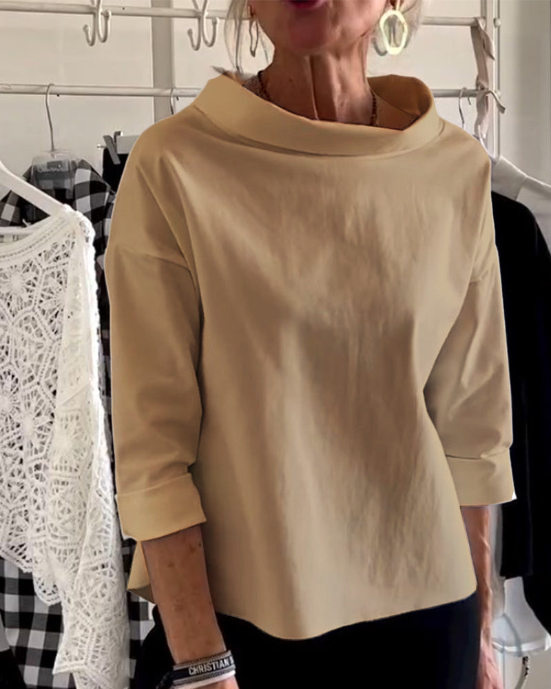 Beige Damenbluse mit 3/4-Ärmeln, elegantes Design, ideal für Freizeit und Büro.