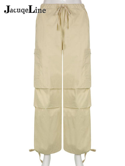 Beige Damen-Cargohose mit Taschen, Kordelzug, Baumwolle, Freizeitmode.