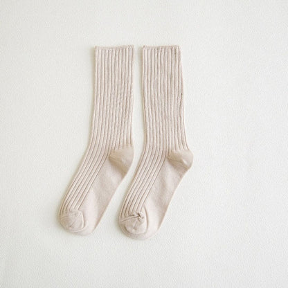 Beige Baumwollsocken, gerippt, knöchelhoch, unisex, bequem, modisch, Alltagskleidung.