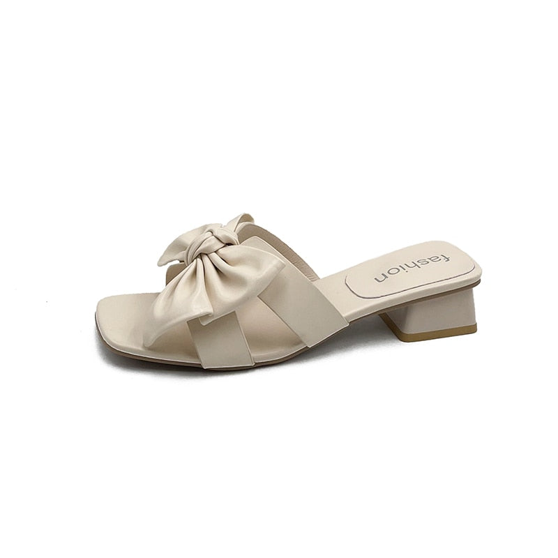 Beige Damen-Sandale mit Blockabsatz, Schleife, elegant, Sommermode, bequem, rutschfest.