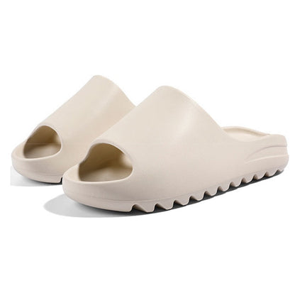 Beige Badeschlappen, rutschfest, Unisex, EVA-Material, für Strand oder Pool.