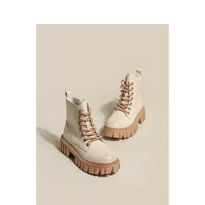 Beige Damenstiefel mit dicker Sohle, Schnürung, modisch, robust, aus Lederimitat.