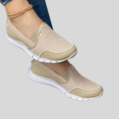 Beige Damen-Sneaker aus Mesh, bequem, rutschfest, ideal für Freizeit und Sport.