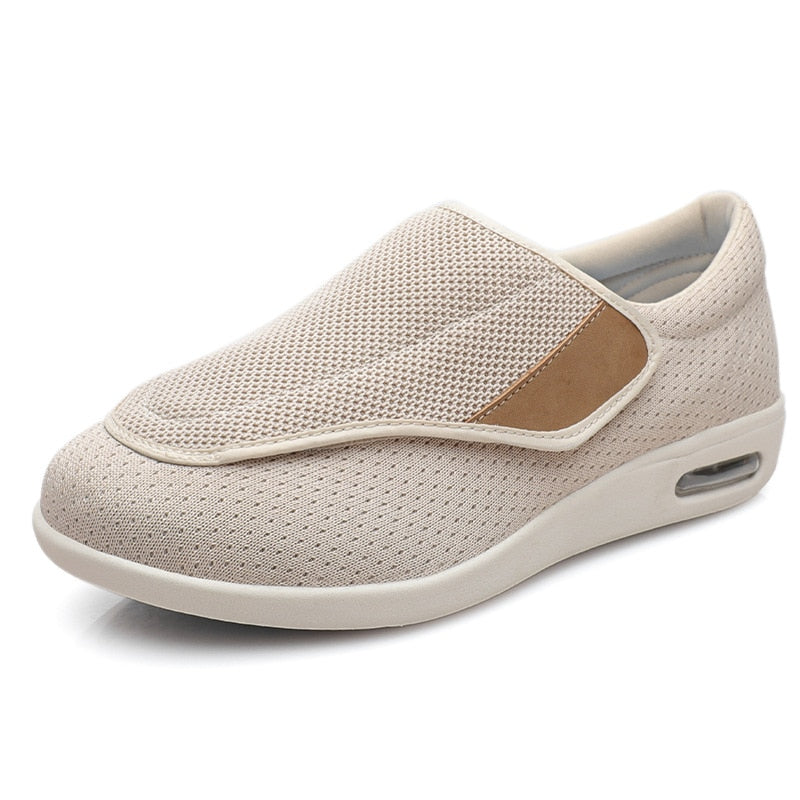 Beiger orthopädischer Schuh, atmungsaktiv, Klettverschluss, für Damen und Herren.