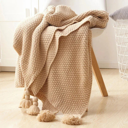 Beige Strickdecke mit Quasten, Baumwolle, gemütlich, Wohnzimmer, Sofa, skandinavisches Design