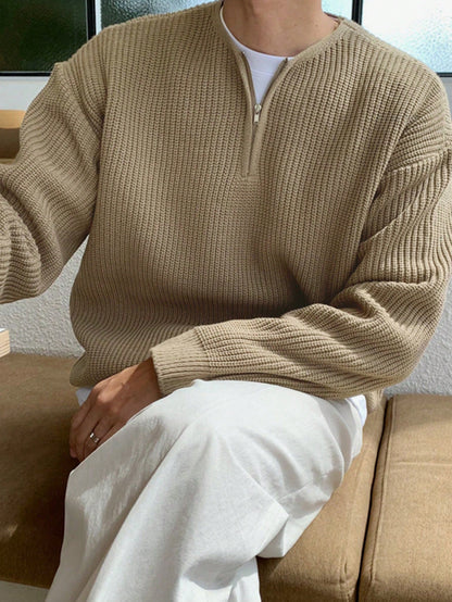Beiger Strickpullover mit Reißverschluss, Herrenmode, lässig, Baumwolle, Herbstbekleidung.