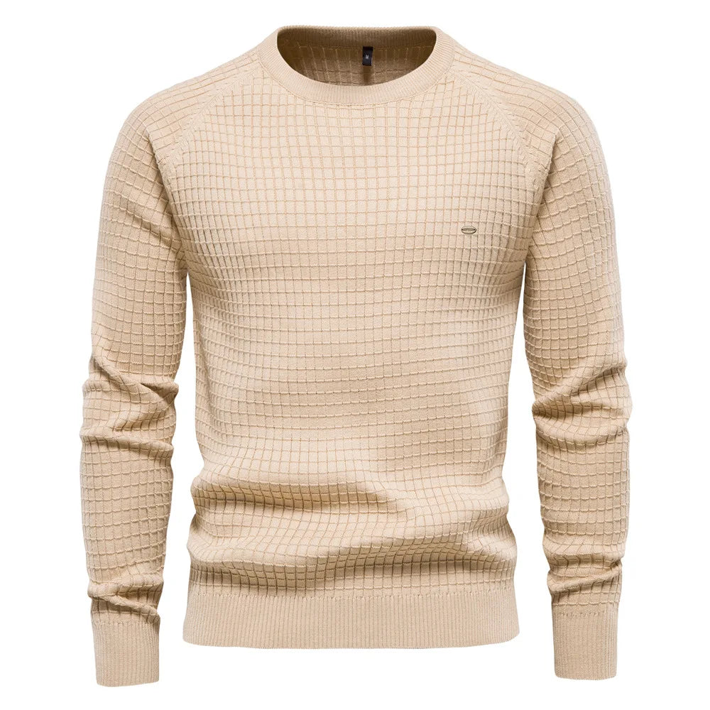 Beiger Herrenpullover, Strickmuster, Rundhalsausschnitt, modisch, bequem, Baumwolle.