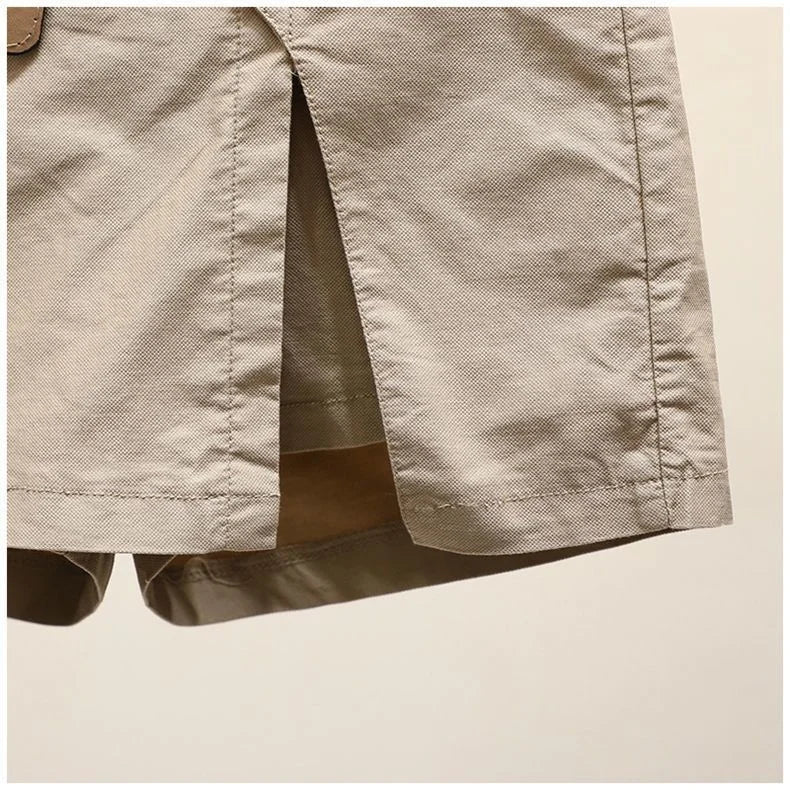 Beige Baumwolljacke, Nahaufnahme, Detailansicht, hochwertige Verarbeitung, modisches Design