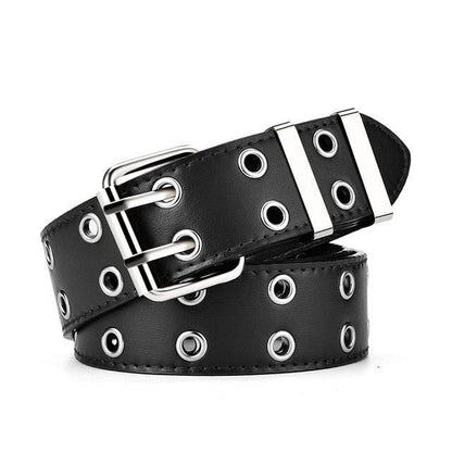 Schwarzer Ledergürtel mit silbernen Ösen und Doppelschnalle, modisches Accessoire.