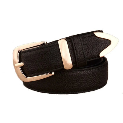 Schwarzer Ledergürtel mit goldener Schnalle, elegantes Accessoire für Herrenmode.
