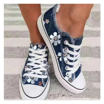Damen-Sneaker, blau, Blumenmuster, Denim, lässig, modisch, bequem, Freizeitmode.
