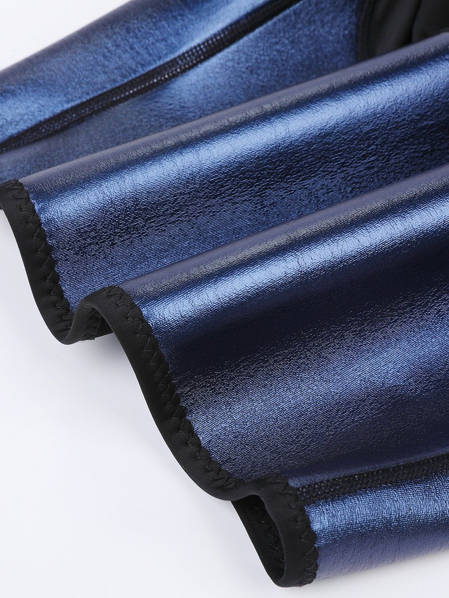 Blaues Neopren-Shorts, glänzend, mit schwarzem Saum, modisch, sportlich, für Damen.