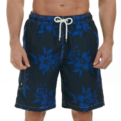 Männer-Badeshorts, blau mit Blumenmuster, Kordelzug, Sommermode, Strandbekleidung.