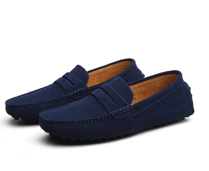 Dunkelblaue Wildleder-Mokassins für Herren, rutschfeste Sohle, elegantes Design.