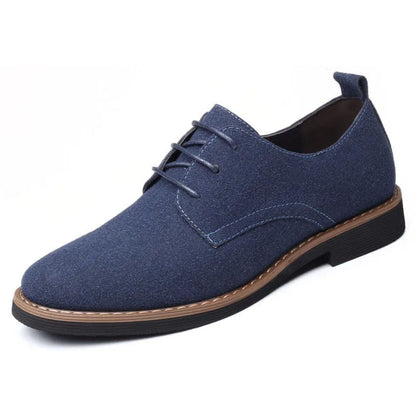 Dunkelblauer Herren-Schnürschuh aus Leder, elegantes Design, rutschfeste Sohle.