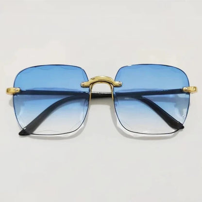 Blaue Sonnenbrille mit goldenen Details, quadratische Gläser, modisches Accessoire.