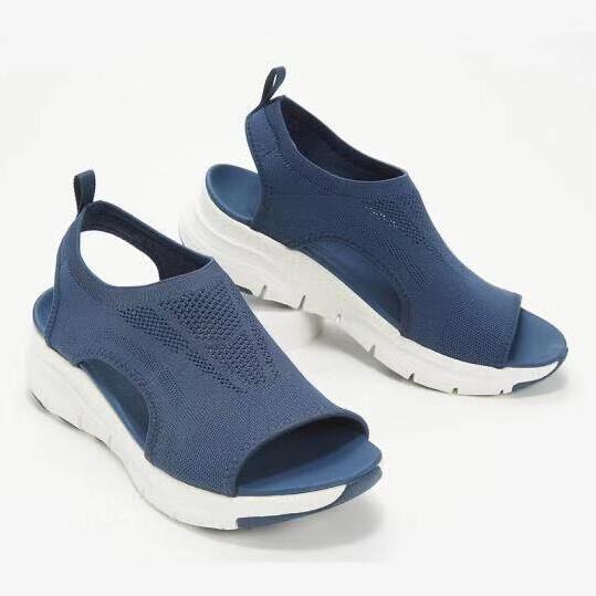 Blaue Damen-Sandalen, atmungsaktiv, mit weißer Sohle, ideal für Sommermode.