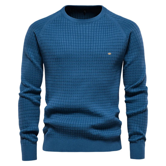Blauer Herrenpullover, Strickmuster, Rundhalsausschnitt, Baumwolle, modisch, bequem.