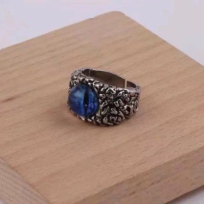 Silberring mit blauem Edelstein, filigranes Design, Schmuck für Damen, modisch, elegant.