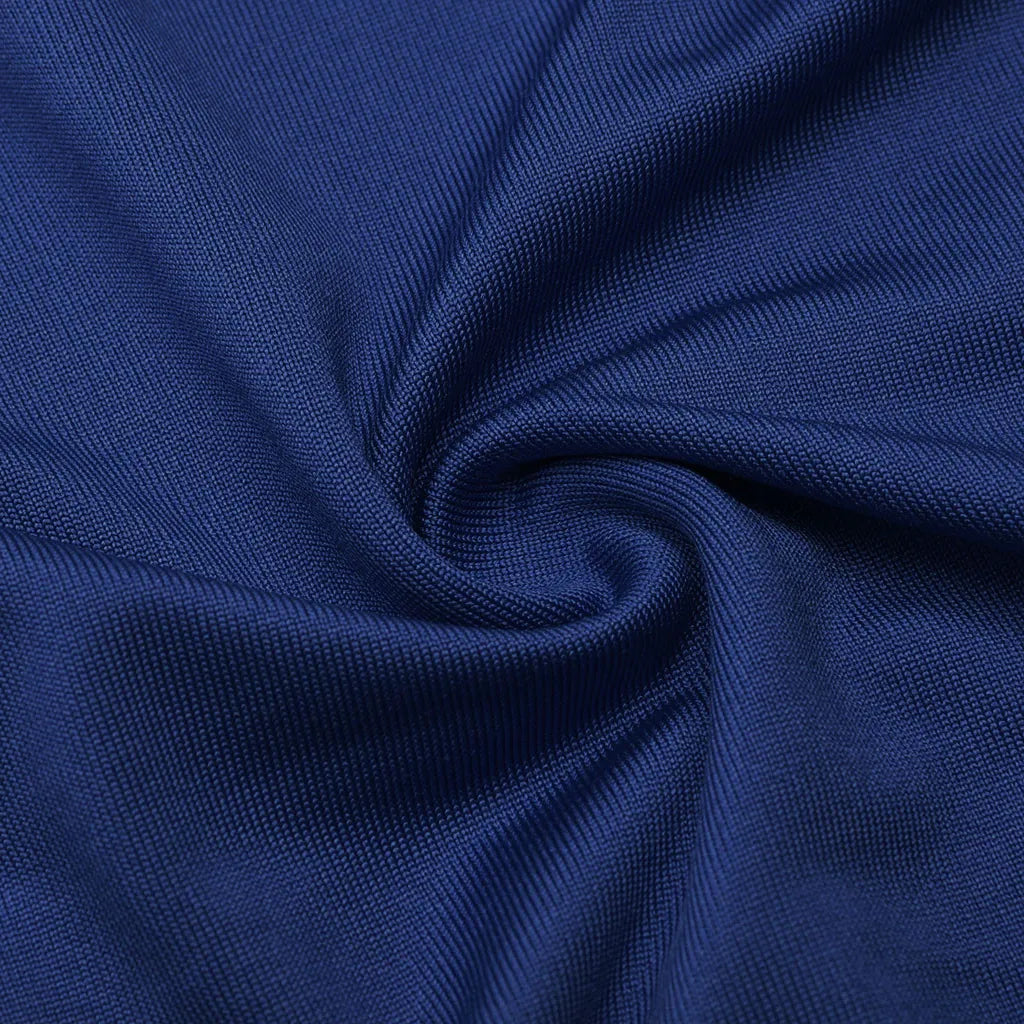 Dunkelblauer Stoff, Polyester, Nahaufnahme, Textur, Falten, hochwertiges Material, Textildesign.