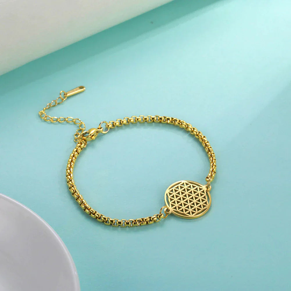 Goldenes Armband mit geometrischem Anhänger, Edelstahl, Damen-Schmuck, modisch, elegant.