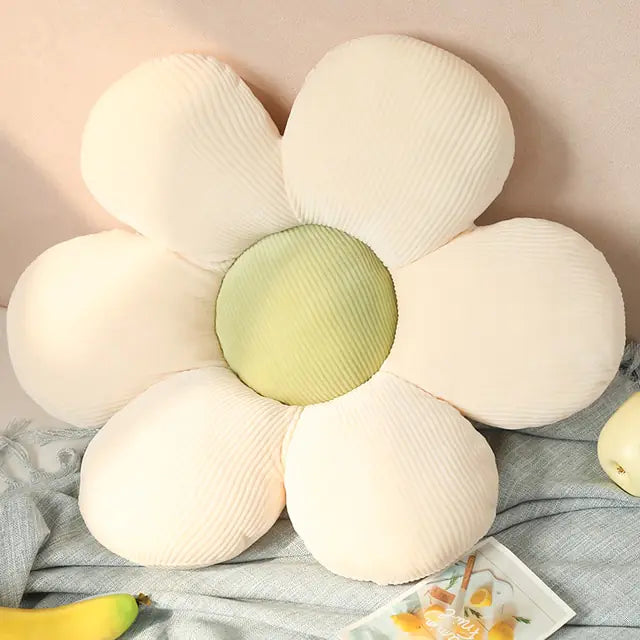 Blumenförmiges Kissen, cremeweiß, grün, dekorativ, Wohnzimmer, Sofa, gemütlich, modern.