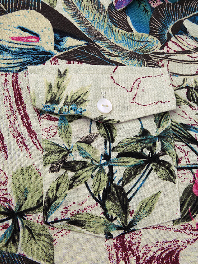 Hemd mit tropischem Blumenmuster, grün, Baumwolle, Knopftasche, Herrenmode, Sommerbekleidung.