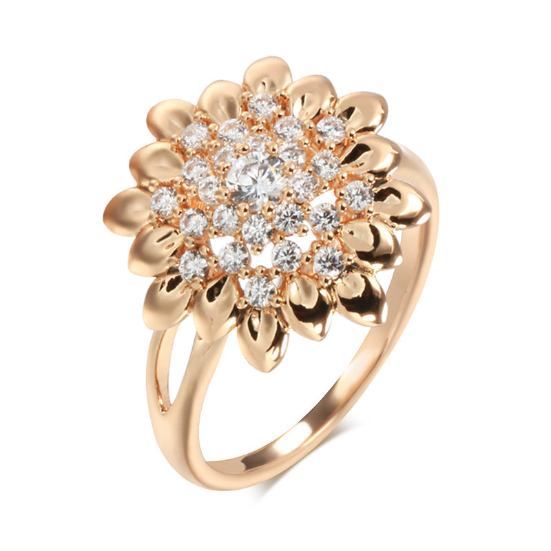 Rosegoldener Blumenring mit Zirkonia, modisches Schmuckstück für Damen, ideal für Hochzeiten.
