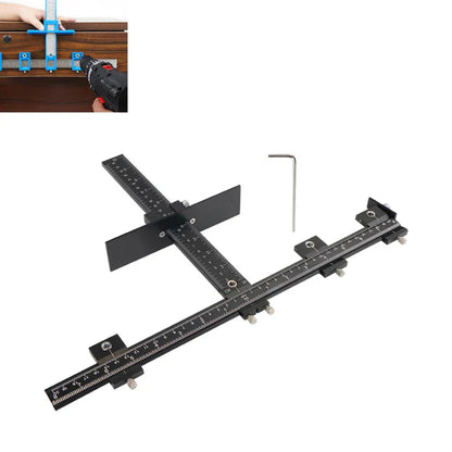 Schwarze Bohrschablone aus Metall für präzise Holzbearbeitung, einstellbar, mit Messskala.