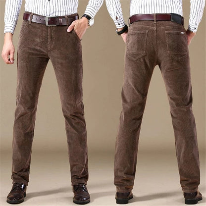 Braune Herren-Cordhose, dick, lässig, modisch, Winter 2022, Business-Stil.