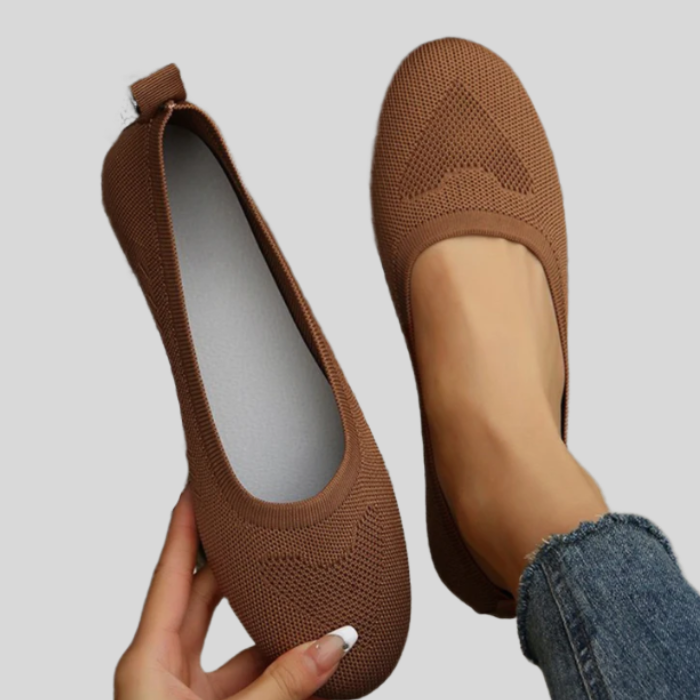 Braune Damen-Ballerinas aus Mesh, bequem und atmungsaktiv, ideal für den Alltag.