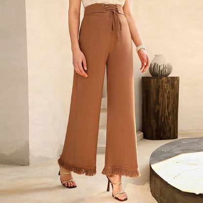 Elegante braune Damen Flared Hose mit Fransen, hohe Taille, modisch, bequem, vielseitig.