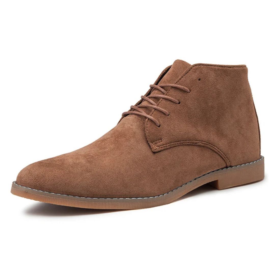Brauner Wildlederstiefel für Herren, Schnürschuh, elegantes Design, bequeme Sohle.