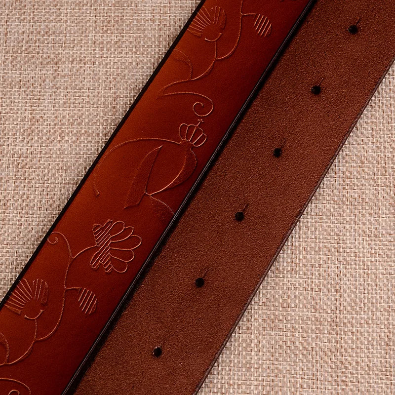 Brauner Ledergürtel mit Blumenmuster, handgefertigt, modisch, für Damen und Herren.