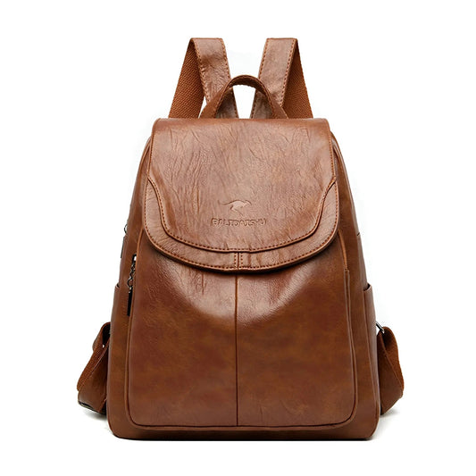 Brauner Leder-Rucksack, modisch, mit verstellbaren Trägern, ideal für Reisen und Alltag.