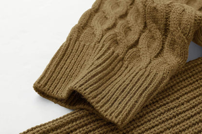 Brauner Strickschal aus Wolle, Zopfmuster, warm, modisch, Winteraccessoire, unisex.