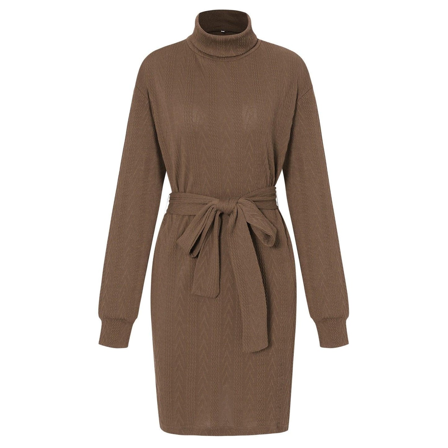 Braunes Strickkleid mit Rollkragen und Gürtel, Damenmode, Herbst-Winter, elegant, bequem.