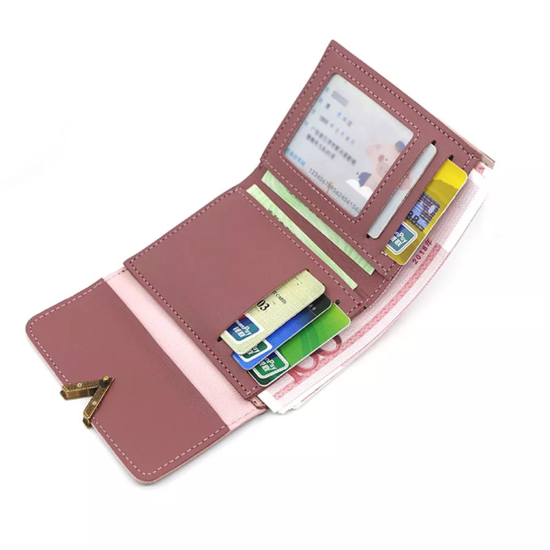 Rosa Damen-Geldbörse aus Leder mit Kartenfächern und Fotofenster, elegant und praktisch.