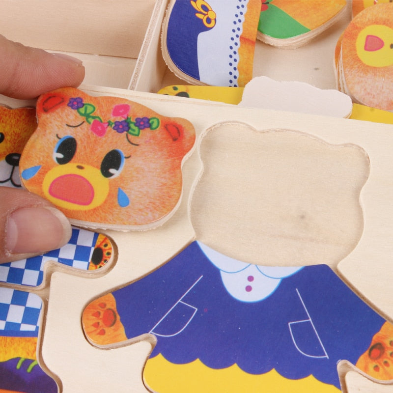Holzpuzzle für Kinder, Bärenmotiv, bunte Teile, pädagogisches Spielzeug, Hand hält Teil.