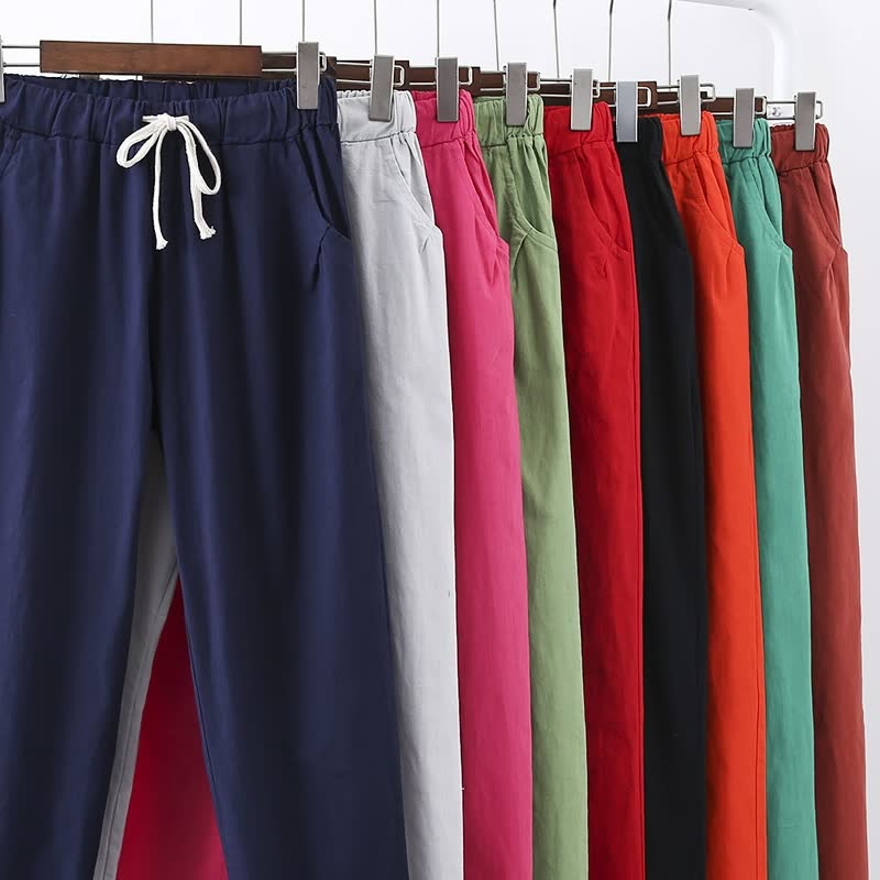 Mehrfarbige Jogginghosen aus Baumwolle mit Kordelzug, bequem und modisch für Freizeitkleidung.