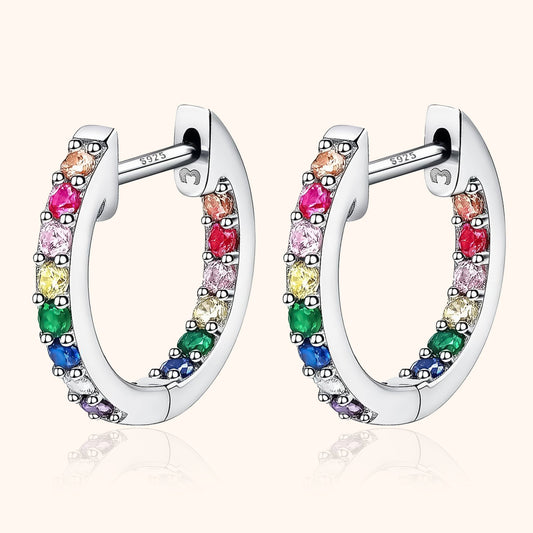 Silberne Creolen mit bunten Zirkonia-Steinen, Regenbogen-Design, Ohrringe für Damen.