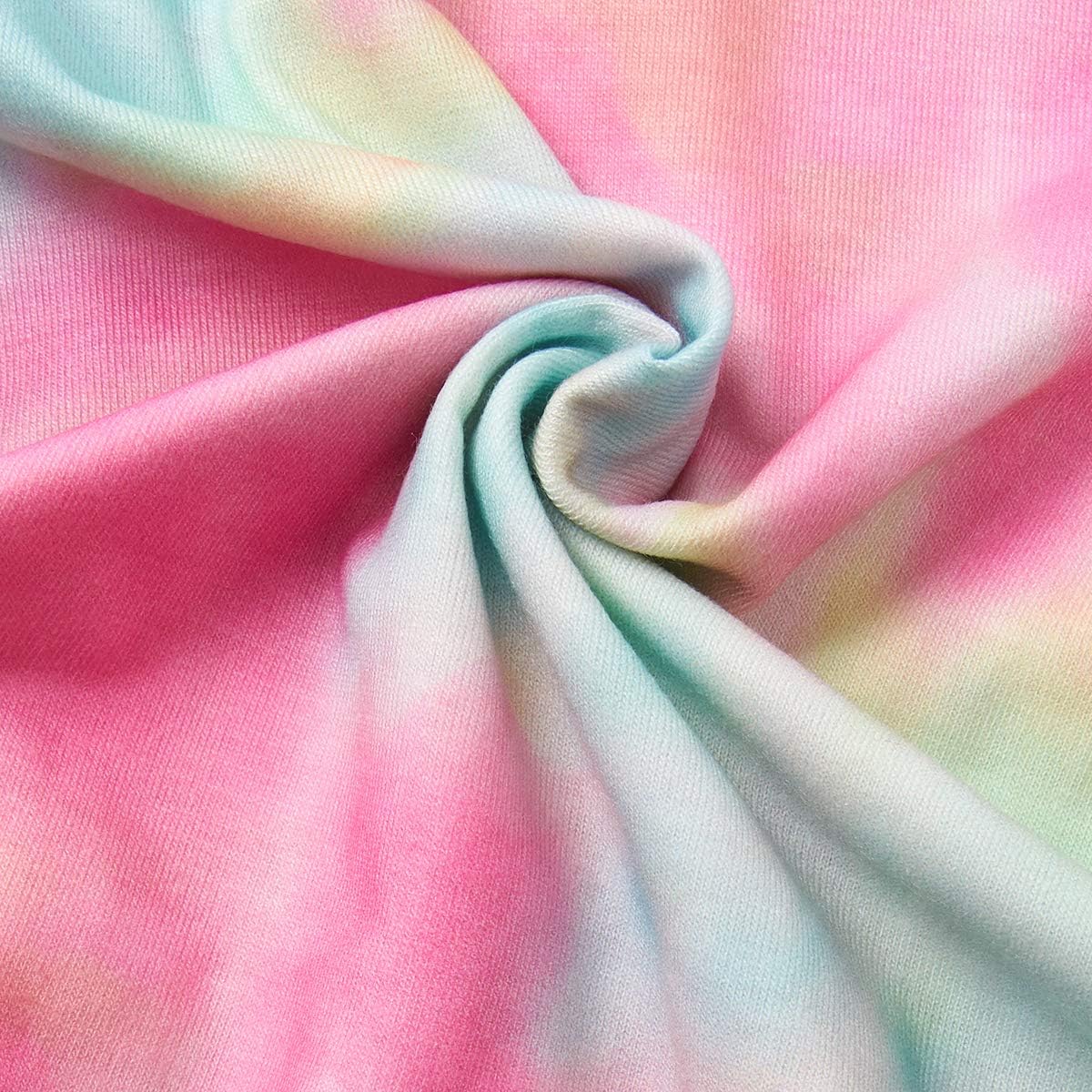 Bunter Batikstoff, pastellfarben, Baumwolle, Nahaufnahme, Textil, DIY, Nähen, Handarbeit.
