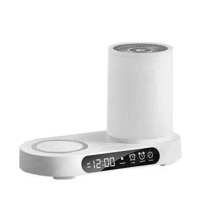 Weißer Aroma-Diffuser mit LED-Anzeige und Touch-Bedienfeld, modernes Design.
