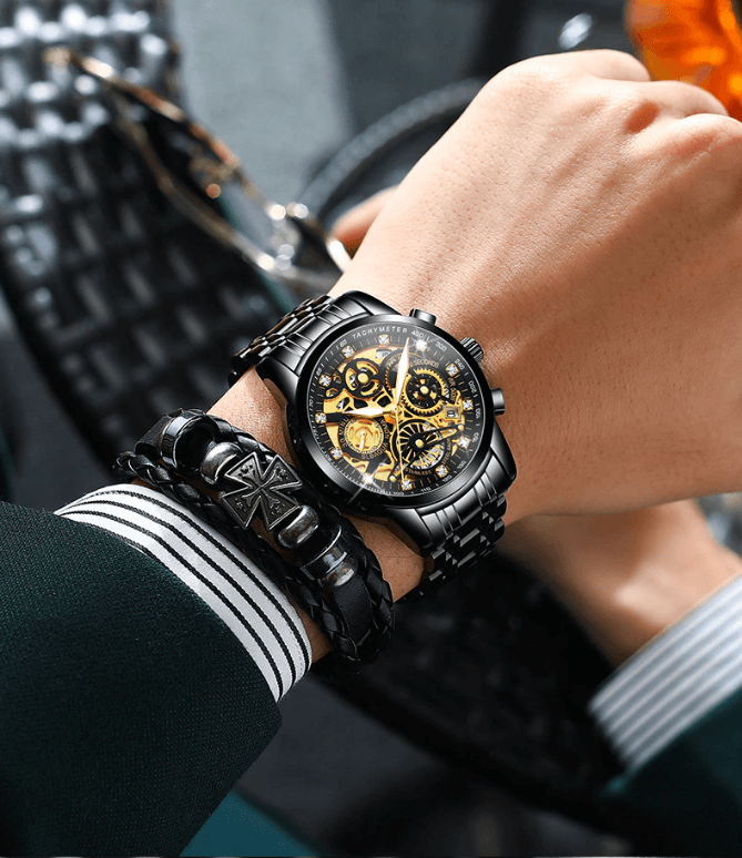 Schwarze Herrenarmbanduhr mit Skelettzifferblatt und Metallarmband, elegant und modern.