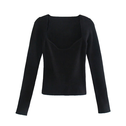 Schwarzes Damen-Slimfit-Top, langärmelig, quadratischer Ausschnitt, elegantes Design.