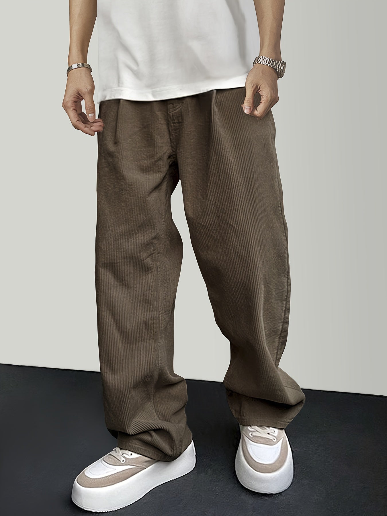 Braune Cordhose Herren, lässig, Polyester, Kordelzug, modisch, bequem, Freizeitkleidung.