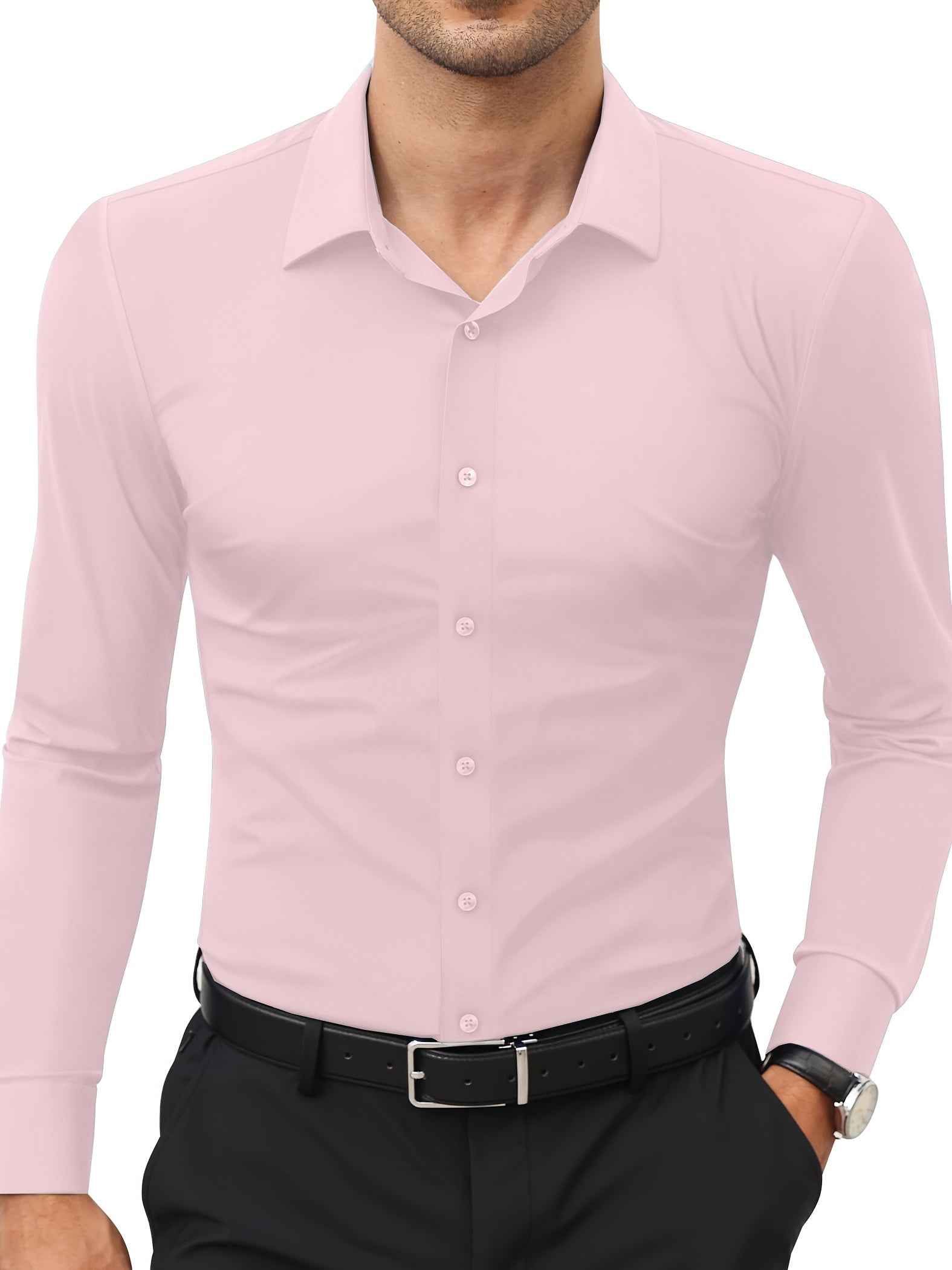 Mann in rosa Hemd, lange Ärmel, schwarze Hose, eleganter Look, Businessmode.