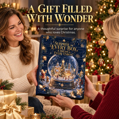 Två kvinnor räcker över den marinblå adventskalenderasken som julklapp framför en pyntad julgran 7