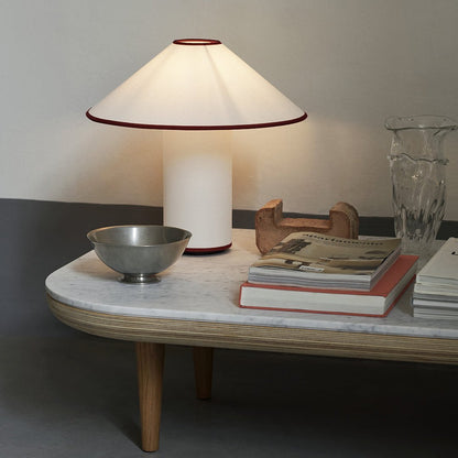 Bordslampa med tygskärm – Lunara
